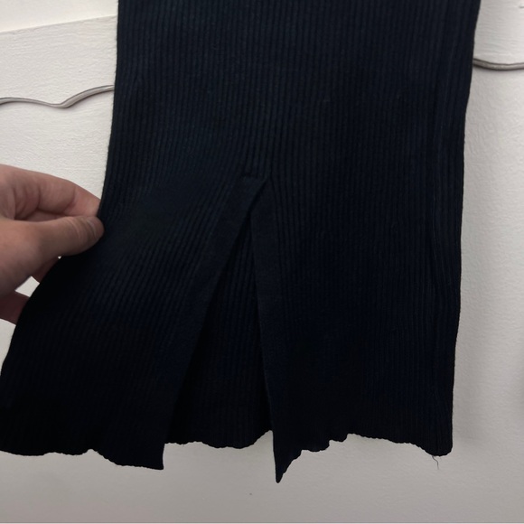 Abercrombie & Fitch Ribbed Knit Split Ankle Pullon Pants - Picture 7 of 7